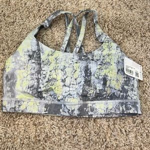 New with tags lululemon bra size 8